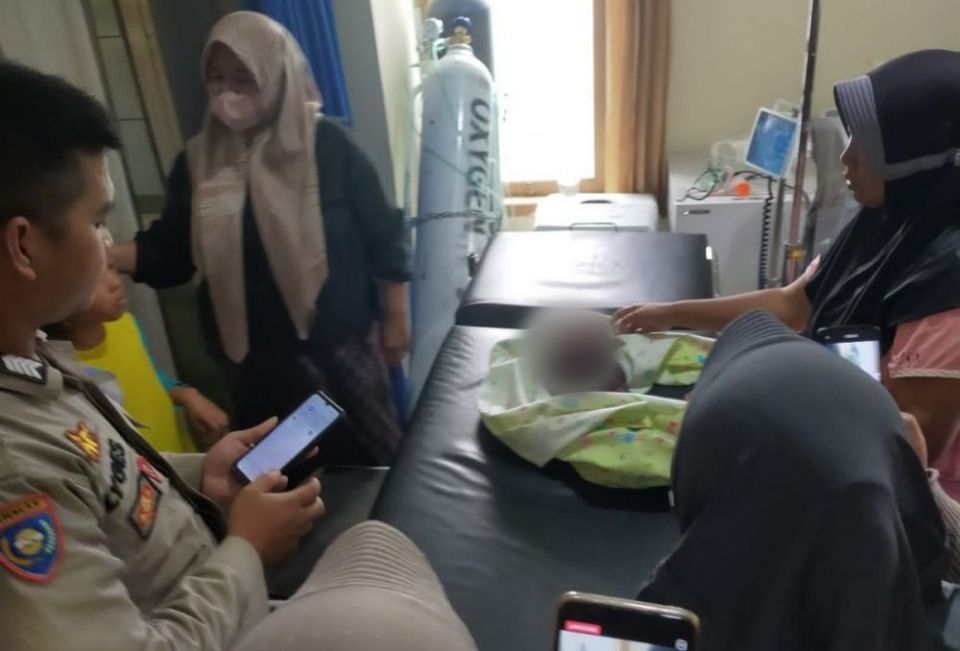 Bayi Malang Ditemukan Sudah Tak Bernyawa di Bibir Sungai Batang Merao