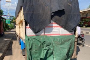 Truk Bermuatan 1,28 Juta Barang Rokok Illegal Diamankan di Lingkar Barat