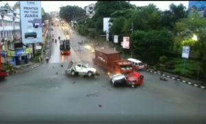 Tronton Tabrak Enam Mobil dan 14 Motor, Lima Tewas, 13 Luka Berat, Satu Kritis