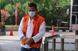 Terpidana Suap Pengesahan RAPBD Jambi Paut Syakarin Dieksekusi ke Lapas Sukamiskin