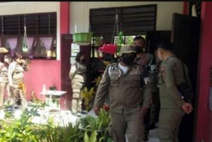 Satpol PP Awasi PTM di Seluruh Sekolah