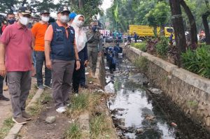 Pemkot Operasi Lumpur Berbagai Titik Agar Tidak Banjir