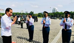 Joko Widodo Tinjau Pelepasan Ekspor Mobil Ke Pelabuhan Patimban 