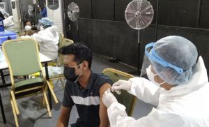 Warga RI Penerima Vaksin COVID-19 Lengkap Capai 157,98 Juta Orang