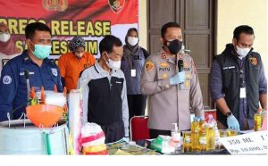 Polisi Tangkap Warga Yang Sulap Minyak Goreng Curah Jadi Kemasan