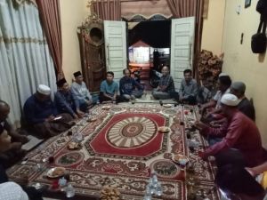Berduaan dengan Janda Muda, Oknum Kades Ditangkap Warga 