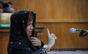 Hakim Tolak Eksepsi Bahar Smith Soal Kasus Hoaks