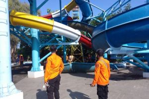 Kondisi Sembilan Orang Jatuh Dari Seluncuran Kolam Renang Kenpark Surabaya