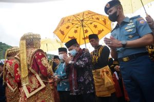 Al Haris Terima Gelar Adat Depati Tiang Negeri