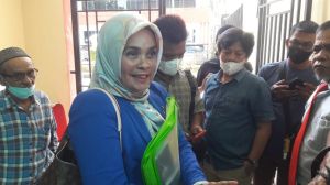 Kuasa hukum Erayani Jelaskan Awal Kliennya Jadi Penyuka Sesama Jenis Hingga Menikahi NA