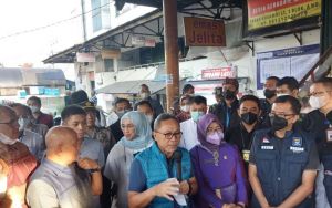 Mendag: Warga Bisa Beli Minyak Goreng Curah 10 Liter Dengan 1 KTP