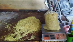 Polisi Gerebek Pabrik Mie Formalin Berkapasitas 2 Ton/Hari