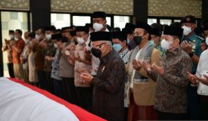 Wapres Ma'ruf Amin Pimpin Salat Jenazah Tjahjo Kumolo di Kemenpan RB