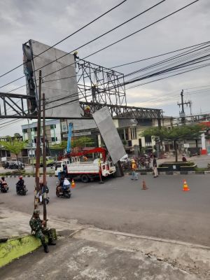 Pengusaha Minta Kelonggaran Pengurusan Izin Reklame, Begini Kata Fasha