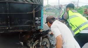 Seruduk Truk Parkir, Pelajar di Tebo Dilarikan ke Rumah Sakit