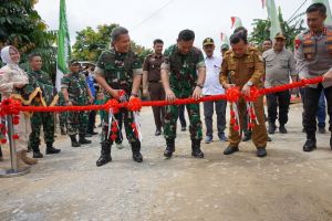 Jalan Alternatif Simpang Karmeo - Kilangan Rampung, Gubernur Ajak Rawat Bersama