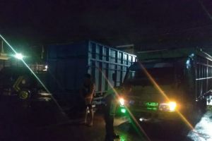 Nekat Masuk Kota, Delapan Truk Angkutan Batu Bara Dipaksa Putar Balik, Dua Diamankan