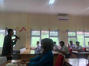 Sosialisasi dan Penyuluhan Hukum Pada Siswa di Kota Jambi 