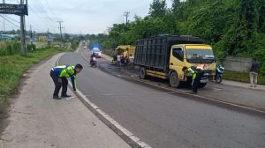Truk Batu Bara Terlibat Kecelakaan di Jaluko, Satu Tewas