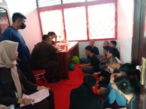 Diserahkan ke JPU, 10 Pelaku Kekerasan Seksual Pada Anak di Jambi Terancam 15 Tahun Penjara 