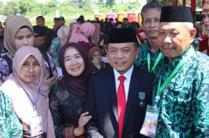 Gubernur Al Haris Terima Penghargaan Satyalancana Wira Karya Bidang Pertanian dan Perkebunan
