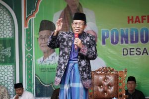 Haflah Akhirussanah PP Darusy Syafuiyah ke 53, Wagub Sani: Anak Sholeh Tabungan Orang Tua di Akhirat