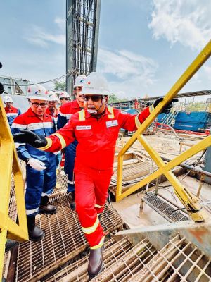 Wakil Kepala SKK Migas Tinjau Sumur GNK-097 PT Pertamina Hulu Rokan Regional 1 Zona 4
