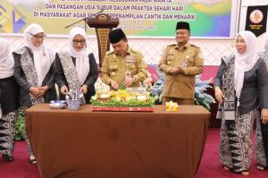 Gubernur Al Haris Kukuhkan 80 Bidan Delima Provinsi Jambi