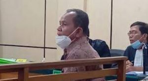 Kurir Uang ‘Ketok Palu’ RAPBD Kusnindar Dituntut 4 tahun Penjara dan Uang Pengganti Rp 600 Juta   