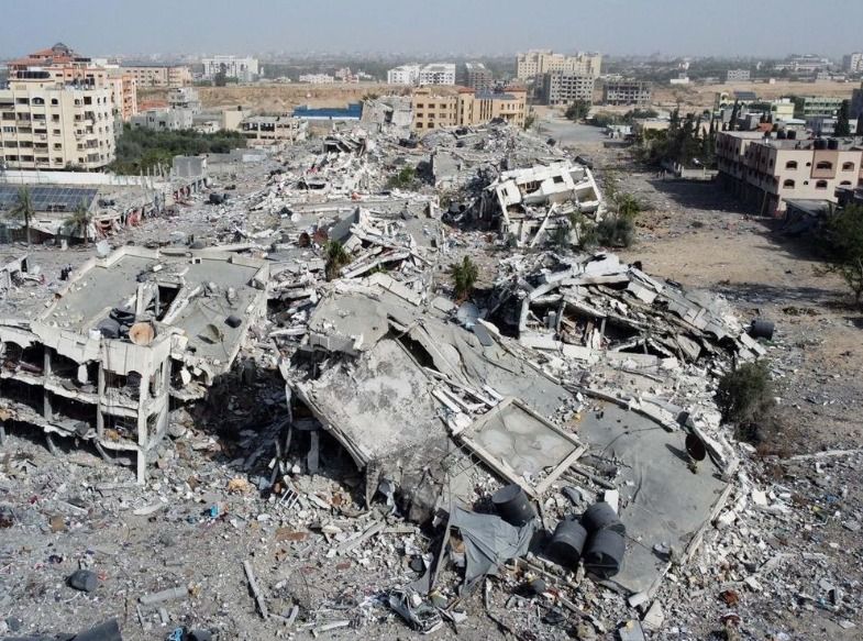Kondisi kota Gaza yang dibombardir Israel. Tindakan Israel ini sudah melanggar Hukum Humaniter Internasional