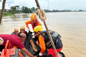 Penyelam Tradisional yang Tenggelam Saat Cari Besi di Dasar Sungai Batanghari Ditemukan Tak Bernyawa