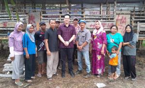 Komitmen Penuh Untuk Masyarakat, Ihsan Bantu Puluhan Ekor Kambing Bagi Kelompok Tani di Tanjabtim