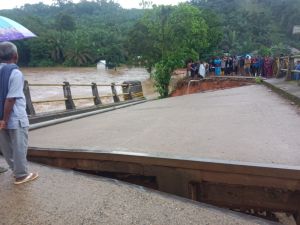 Selamatkan Dua Anak Terseret Banjir, Seorang Warga di Bungo Meninggal Dunia