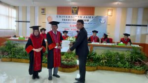 Kamin Kajari Muaro Jambi Resmi Bergelar Doktor Ilmu Hukum