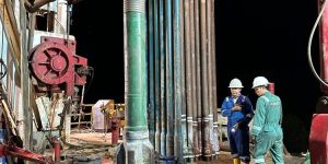 SKK Migas - Petrochina Tajak Sumur Eksplorasi NEB BASEMENT-3