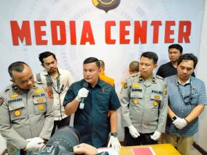 Dua Pelaku Penipuan Secara Online Dibekuk Polda Jambi di Cikarang