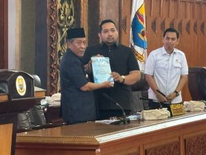 Fraksi DPRD Provinsi Jambi Paparkan Catatan Terkait Pandangan Umum LKPj Gubernur Jambi Tahun 2023