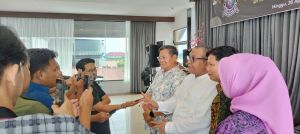 Wamenaker Afriansyah Noor Singgung Soal Pilgub Jambi 2024 Saat Halal Bihalal IKA SMANPA