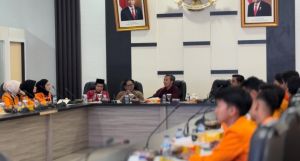 Edi Purwanto Paparkan Tugas dan Fungsi DPRD ke 84 Mahasiswa Fakultas Hukum Unja