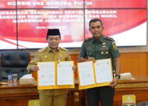 Gubernur Al Haris Hibahkan Dana Pengamanan Pilkada 5,8 Miliar Untuk Korem 042/Gapu