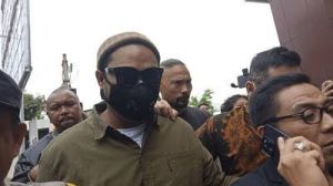 Artis Virgoun Ditangkap Bersama Perempuan dengan Barang Bukti Sabu