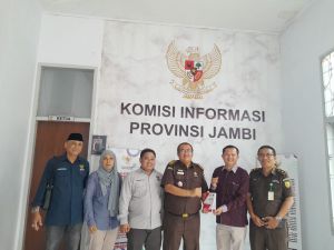 Kasi Penkum Kejati Sambangi KI Jambi, Ada Apa?