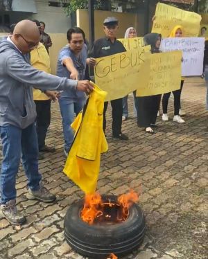 Bergejolak, Kader dan Simpatisan Golkar Kota Jambi Tolak Dukungan ke Maulana-Diza di Pilwako Jambi