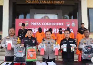 Polres Tanjabbar Gagalkan Penyelundupan 3 Kg Sabu, Enam Orang Diamankan