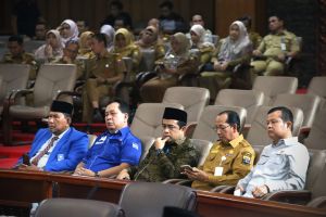 Ketua KPU Provinsi Jambi Hadiri Paripurna Pengumuman Haris-Sani Sebagai Gubernur dan Wagub Terpilih