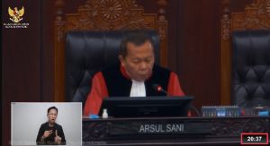 Gugatan Sengketa Pilkada Sungai Penuh Ditolak MK, Ahmadi Zubir-Ferry Satria Gigit Jari