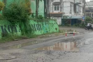 Pemkot Janji Tangani Ratusan Titik Jalan Rusak di Kota Jambi Dalam 100 Hari