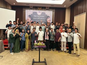 Buka Bersama dan Potong Tumpeng HUT ke 8, SMSI Provinsi Jambi Perkuat Silaturahmi 