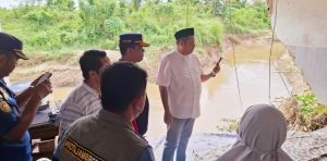 Ketua DPRD Kota Jambi Respon Cepat Kejadian Rumah Warga Aur Kenali yang Amblas