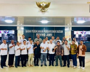 Beri Dukungan Penuh, Ketua KI Hadiri Diskusi Rabuan di Bappeda Provinsi Jambi